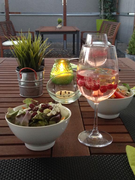 Wohnraum Hotel & Gaestehaus Gusterath Dış mekan fotoğraf
