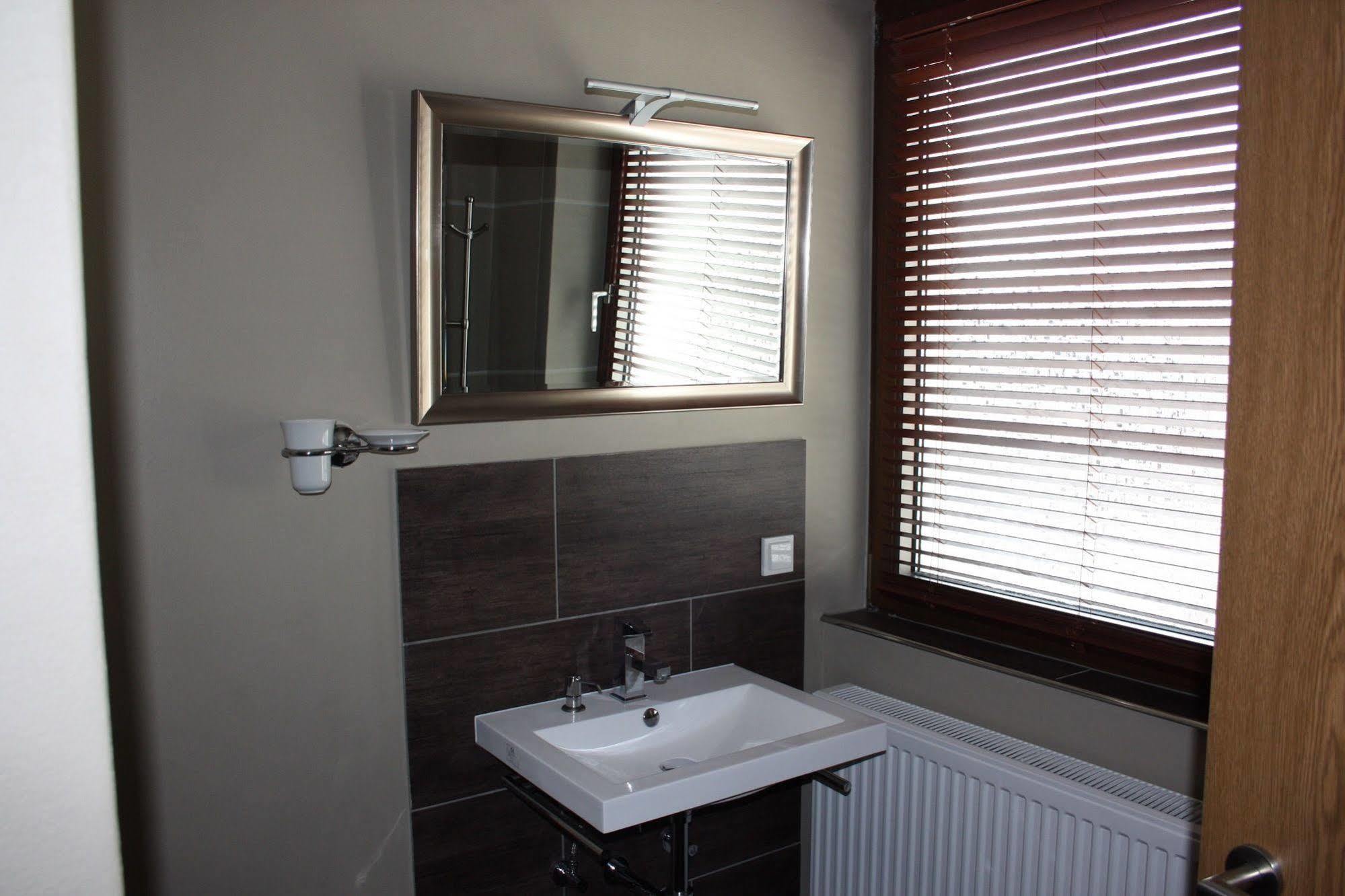 Wohnraum Hotel & Gaestehaus Gusterath Dış mekan fotoğraf